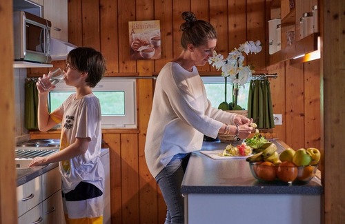 Hastiere Ski Chalet | La Lune Comfort 6p - Three Bedroom Chalet, Sleeps 6