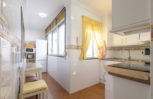 San Fernando Apartment | La Maña - Two Bedroom Apartment, Sleeps 4