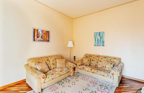 Desenzano del Garda Apartment | La Magnolia 2 Apartment by Wonderful Italy