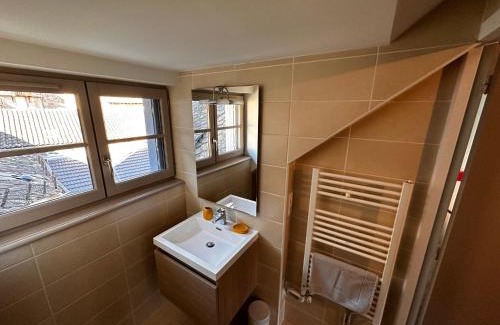 Vic-sur-Cere Apartment | La Maison aux Volets Bleus 3ème Étage