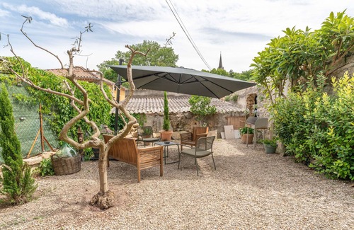 Carpentras House | La maison d'à côté, charming town house near Mont Ventoux