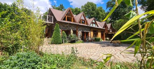 La Roche Foulques Apartment | la maison dans les bois