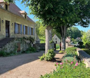 Apremont-sur-Allier House | La maison de l'Allier