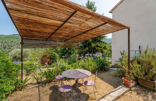 Le Bar-sur-Loup Apartment | La Maison de Noélie - RDJ
