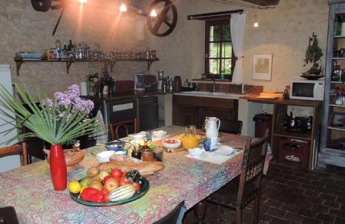 Remalard-en-Perche Bed & Breakfast | la Maison des Aubées
