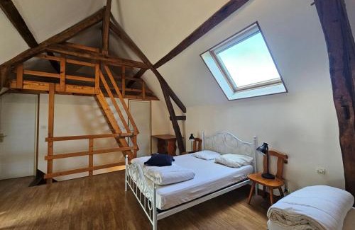 Loreux Apartment | La Maison des Ecureuils