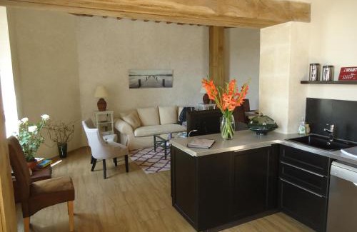 Entrains-sur-Nohain House | La Maison des tilleuls