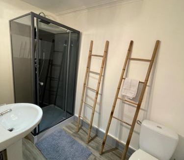 Damblain House | La maison du voyage