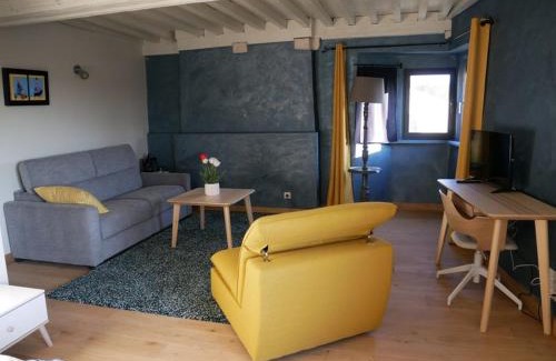 Millery House | La Maison Forte - chambres et table d'hôtes