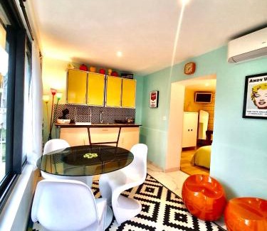 Romans-sur-Isere Apartment | La Maison Pop Appartement meublé indépendant avec jardin