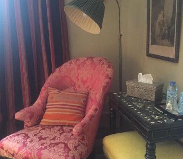 Faubourg Bed & Breakfast | La Maison Rousseau Chambre d'hôtes