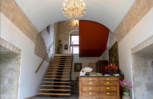 Pesmes House | La Maison Royale