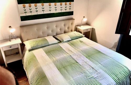 Laconi House | - La Maisonette - Casa Vacanze - Nel centro storico a 30 mt dal Parco Aymerich, Museo Menhir, Casa di Sant'Ignazio - Holiday Home with Kitchen
