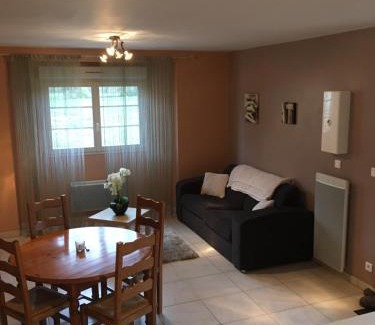 Dinteville House | La Maisonnette Dintevilloise