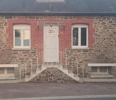 Isigny-le-Buat Apartment | La Mancelliere
