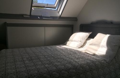 Neuville-sous-Montreuil Bed & Breakfast | La Mansarde