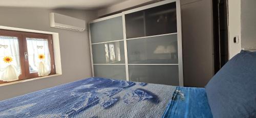 Aprilia Apartment | La Mansardina