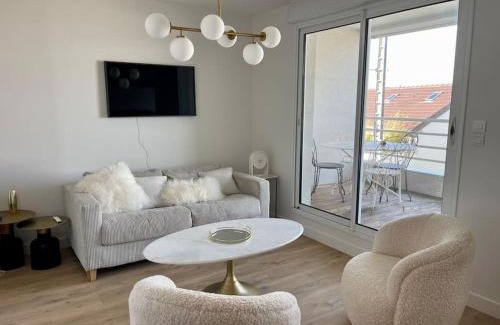 Saint-Martin de Brehal Apartment | La Marinière