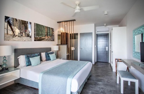 La Preneuse Hotel | La Mariposa Mauritius