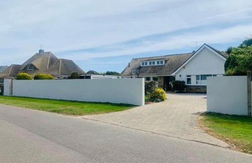 Kingston House | La Mer