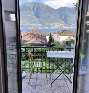 Minusio Apartment | la meta appartamento vista lago con parcheggio