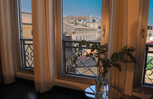 Rione VII Regola Apartment | La Mia Casa in Campo di Fiori Large Bright and Quiet Penthouse TERRACE WiFI