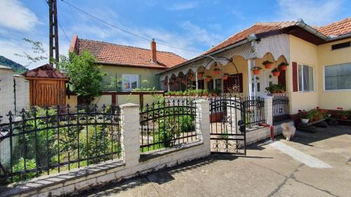 Malaiesti House | La Mosu-n Retezat