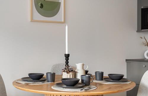 Jakobsberg Apartment | La Nordic Chic with free parking