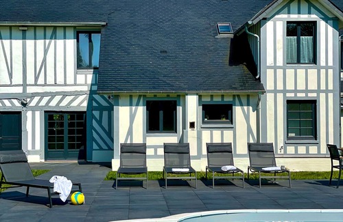 Saint-Symphorien House | La Normande -Heated pool - 10 min Pont Audemer - 10 People