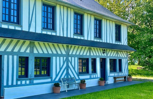 Saint-Symphorien House | La Normande -Heated pool - 10 min Pont Audemer - 10 People