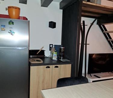 Iteuil House | La P'tite Cabane