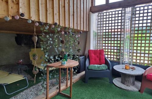 Iteuil House | La P'tite Cabane