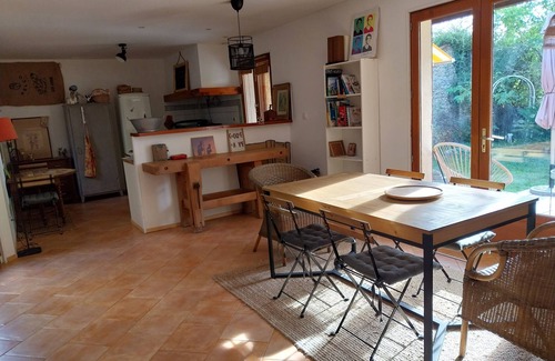 Montpeyroux Villa | La Paisible, au Cœur du Village, Entre Vignes et Gorges de L'hérault
