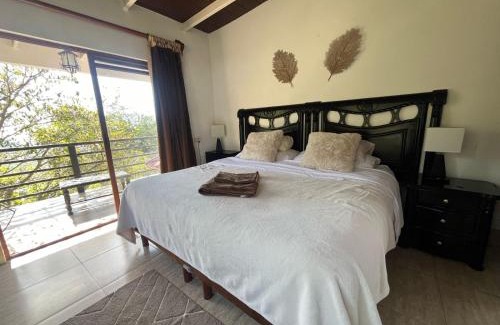 Alto Lucero Hotel | La Palapa & Posada Mía