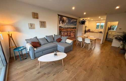 Saint-Clement-de-Riviere Apartment | La Pascaline, Appt 47m² 1er Étage Avec Belle vue