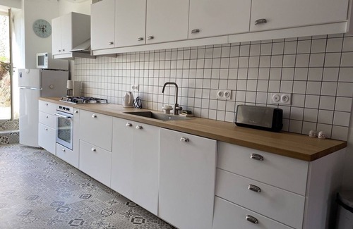 Villeneuve-dʼAllier House | La Pauze : Family Cottage by Allier Riverside