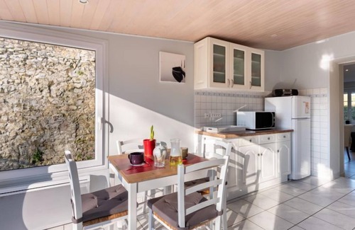 Gouville-sur-Mer House | La peite maison by Interhome