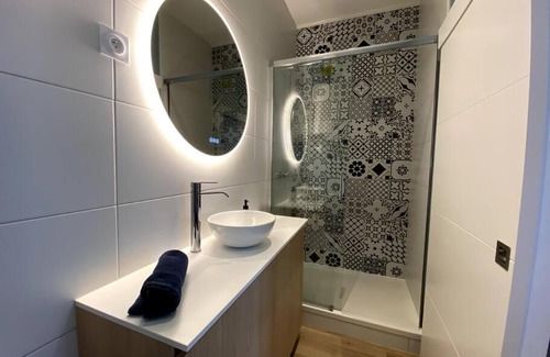 Valence Apartment | LA PERLE BLEUE, Centre ville Valence,Proche gare