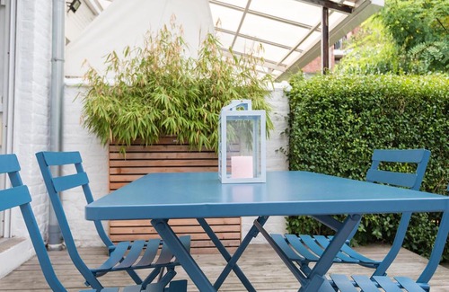 Saint-Laurent Apartment | La petite Naimette