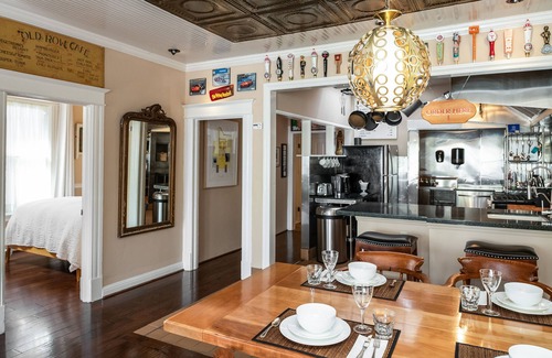 Pacific Grove House | La Piccola Casa "The Little House" Lic. # 0446