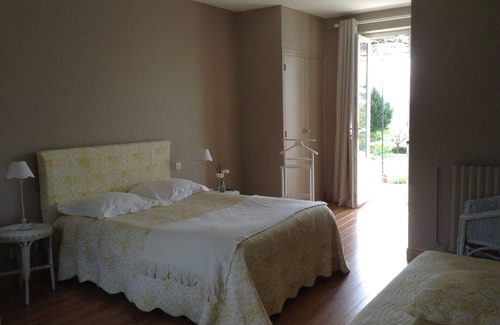 Vouneuil-sur-Vienne Bed & Breakfast | La Pocterie Chambres d'Hôtes en Vienne