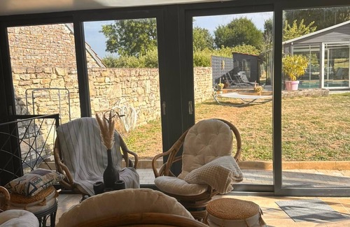 Lainsecq House | La pompagne 12 people private heated pool