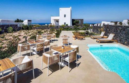 Akrotiri Hotel | La Ponta Villas & Suites