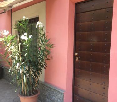 Asti Apartment | La Porta Nel Giardino