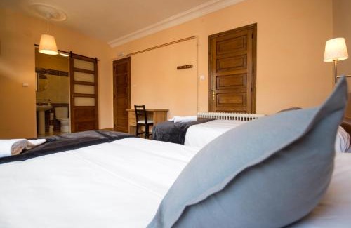 Sarria House | La Posada de La Casona de Sarria