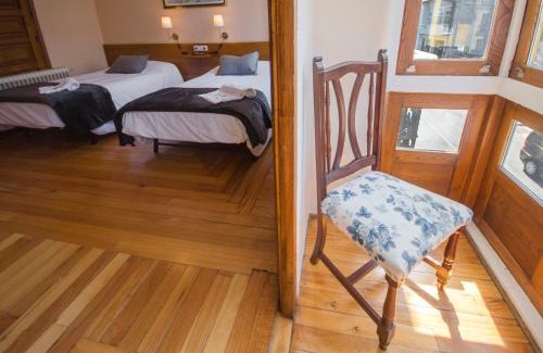 Sarria House | La Posada de La Casona de Sarria