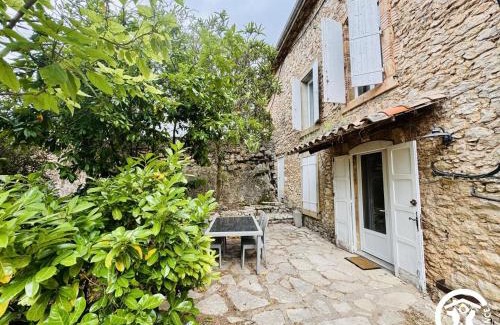 Saint-Ferriol House | La prade