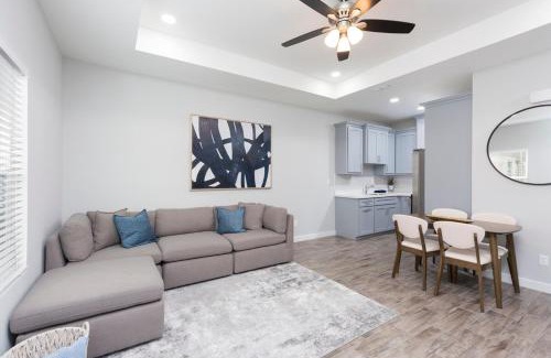 Mission Apartment | La Querencia on Zinnia w Fast Wifi & Workspace