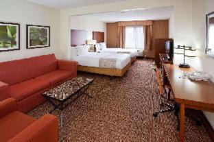 Bannockburn Hotel | La Quinta by Wyndham Bannockburn-Deerfield