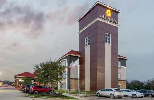 Bridge City Hotel | La Quinta by Wyndham Bridge City-Orange
